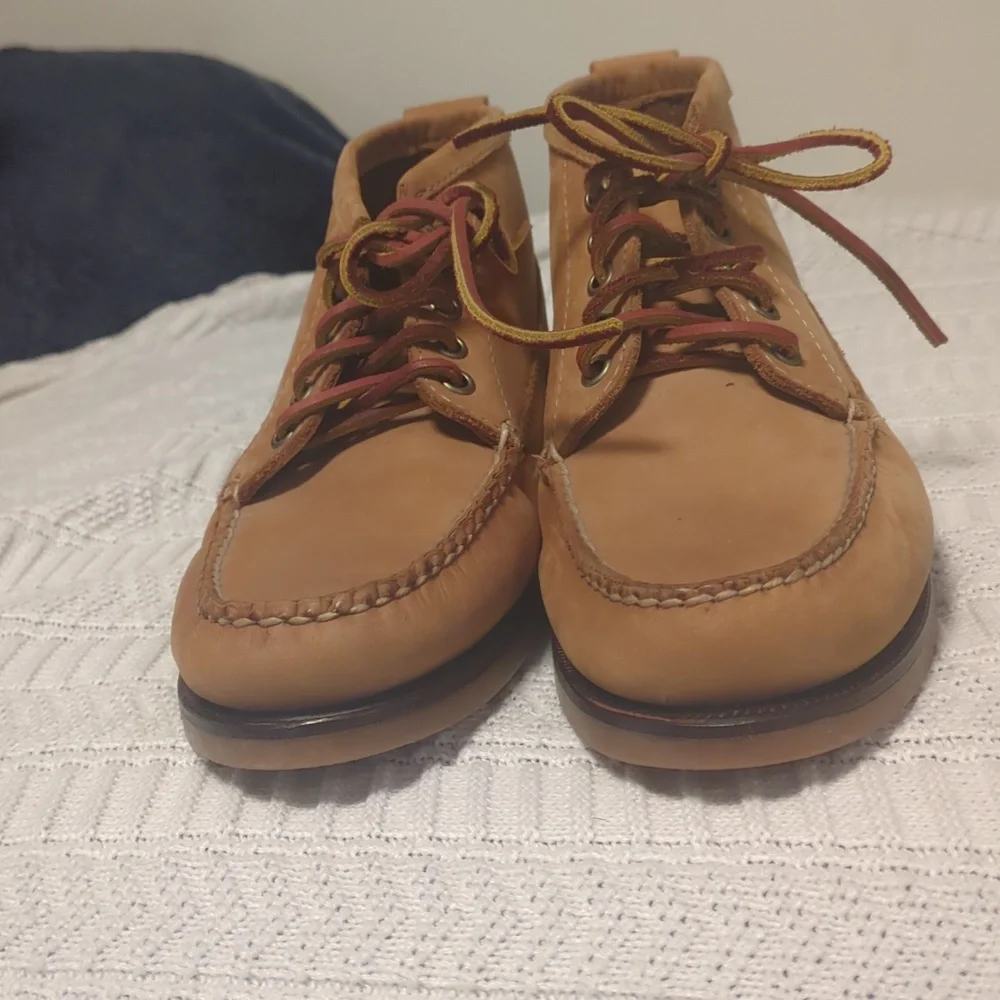 LL Bean Signature Tan Leather Chukka Boots | NWOT | Pristine Soles | Men’s 7